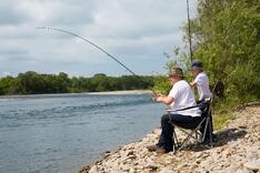 old-man-fishing-australia-usa