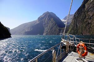milford-sound-from-boat-in-new-zealand